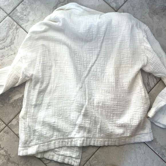Gauze white blazer size small - Picture 2 of 3